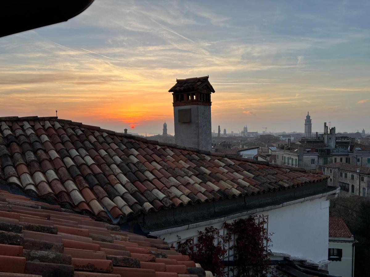 Attico Canal Grande A Palazzo Contarini Corfu Venise Extérieur photo